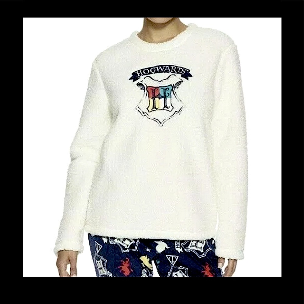 Harry Potter Hogwarts Fuzzy Sweater
